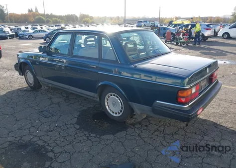 1991 Volvo 240 z USA, uszkodzony, nr VIN YV1AA8842M1453392